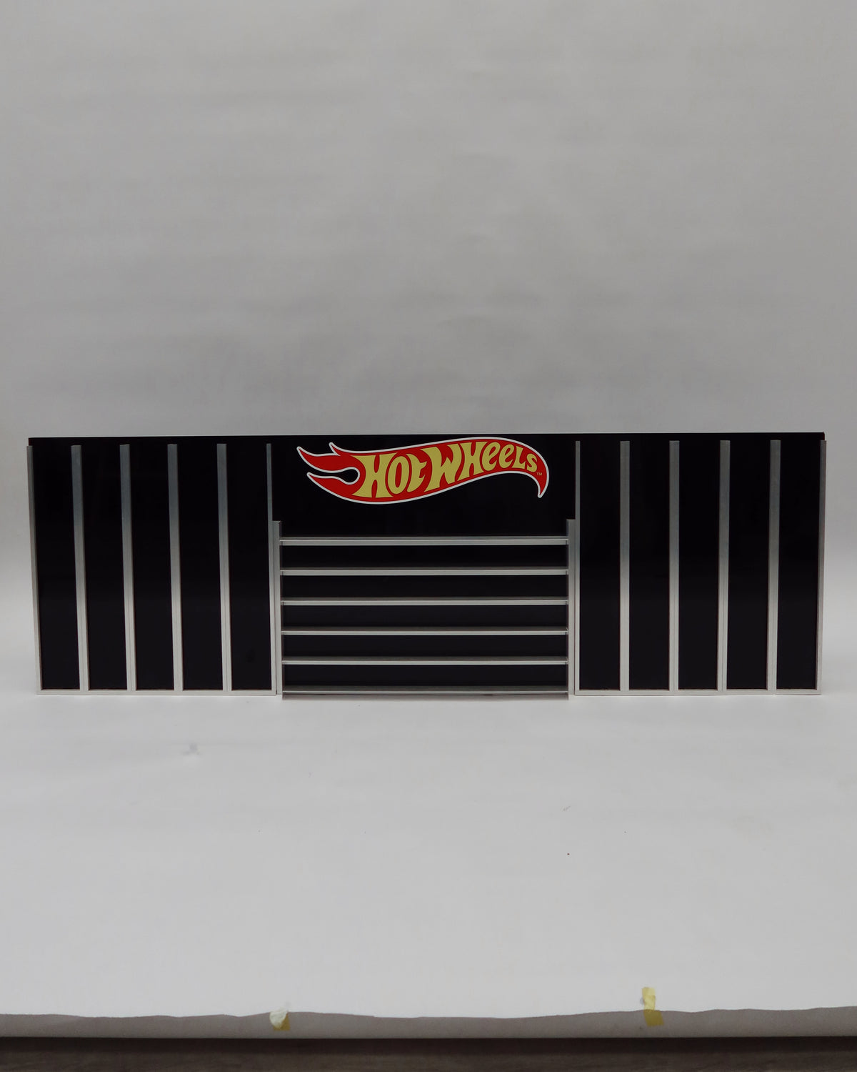 Diecast Hybrid Display